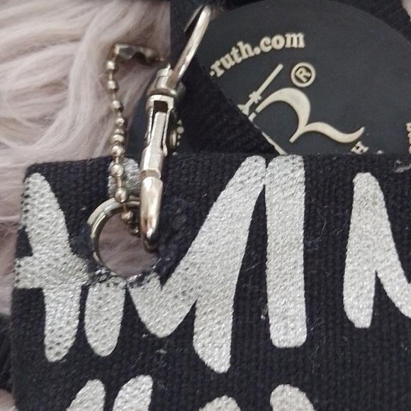 ROBIN RUTH - Picture 5 of 7